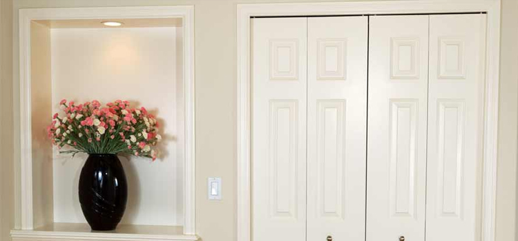 residential closet door repair in Westchase